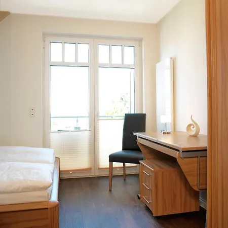 Doppelhaeuser Zum Reetmoor Haus Theresa *